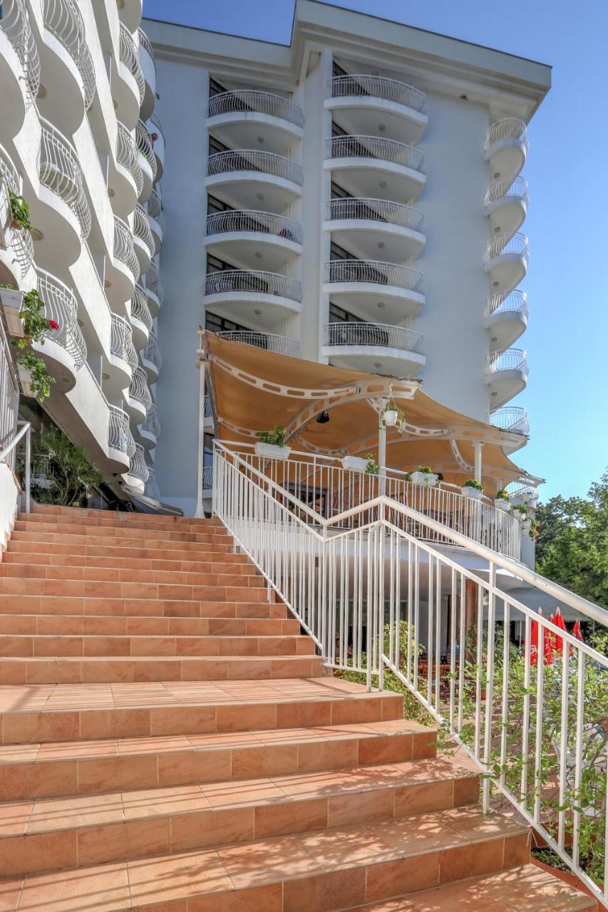 Erma 2* Golden Sands